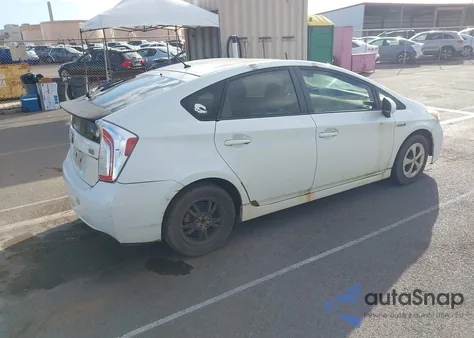 2014 Toyota Prius Five/Four/Three/Two z USA, uszkodzony, nr VIN JTDKN3DU1E0363438